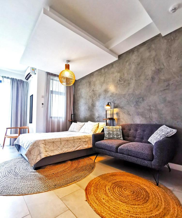 Avya'S Studio 113 At Ebene Square, Ebene Quatre Bornes Exteriör bild