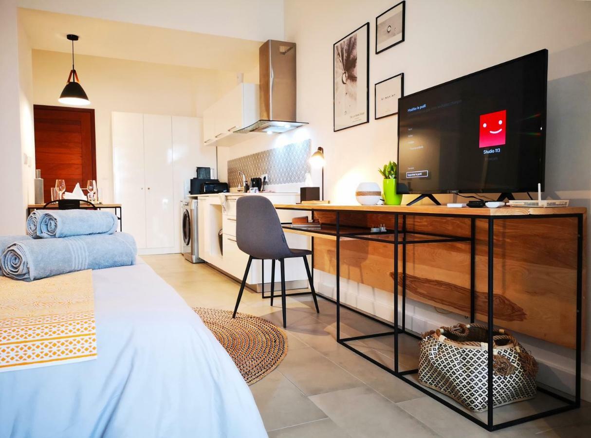 Avya'S Studio 113 At Ebene Square, Ebene Quatre Bornes Exteriör bild